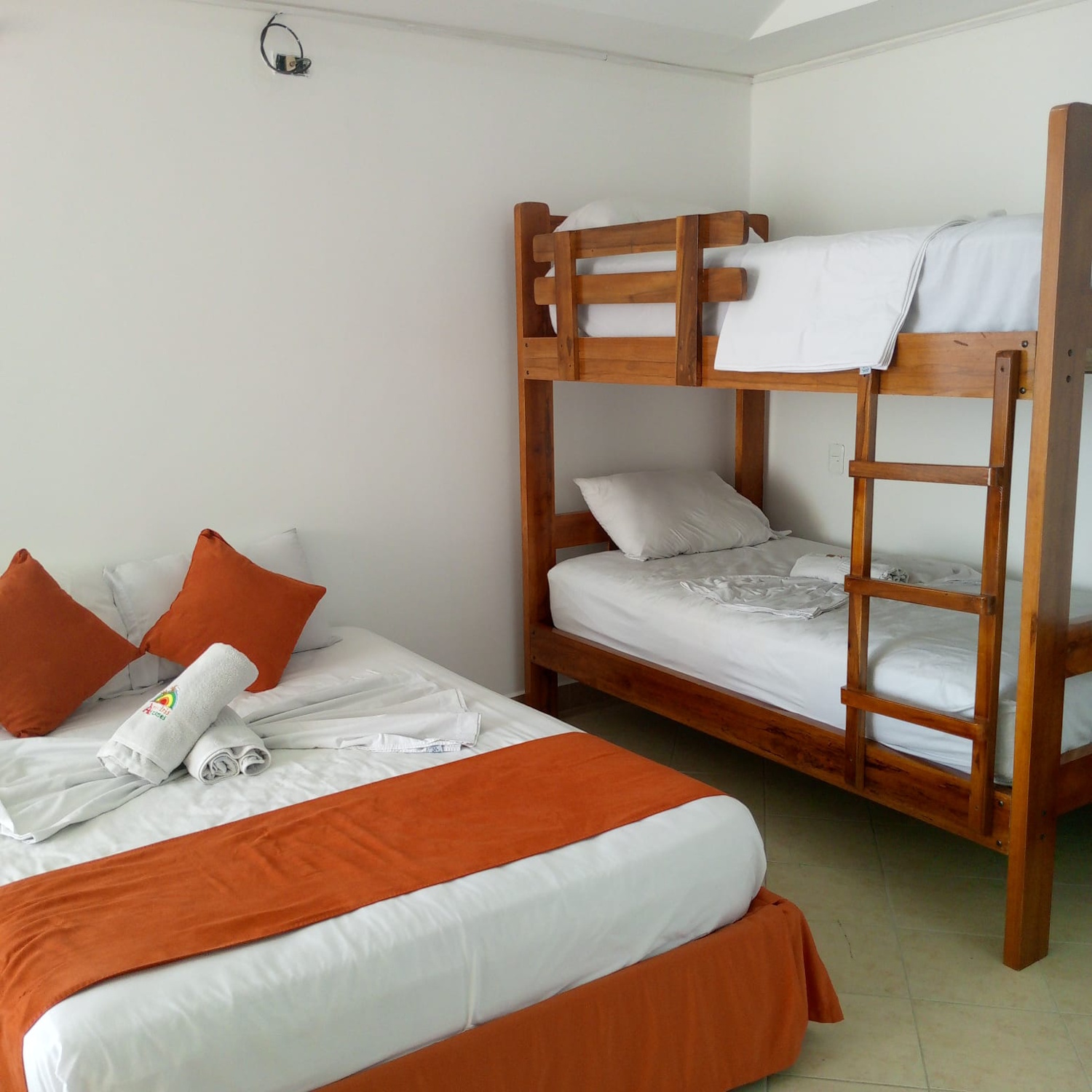 Suite A 504 - Image 2